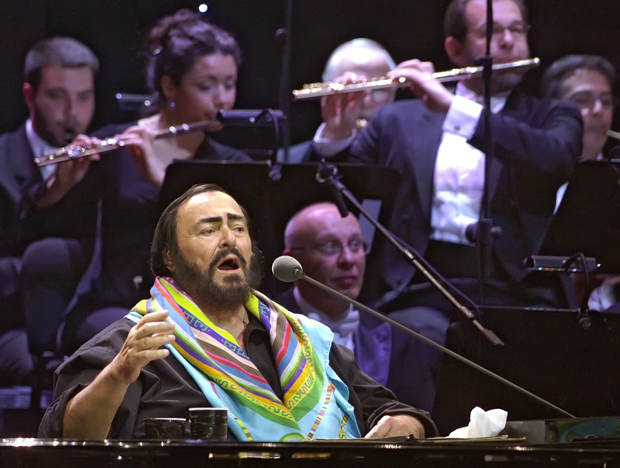 De Italiaanse tenor Luciano Pavarotti schittert in een documentaire van Ron Howard – Luister Magazine