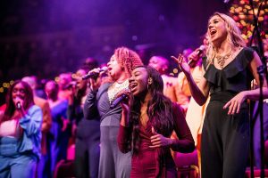 Bij de concertreeks Gospel Baroque ontmoet een gospelkoor een barokorkest: Holland Baroque en het London Community Gospel Choir – Luister magazine voor klassieke muziek