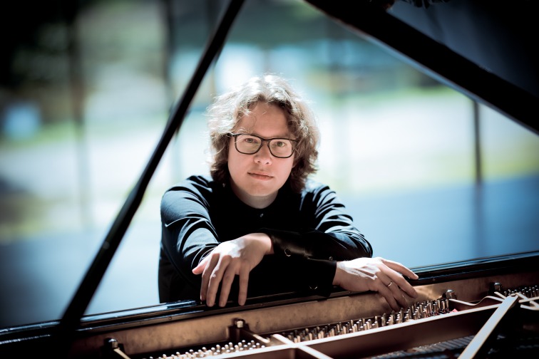 Hannes Minnaar tijdens Bösendorfer Series