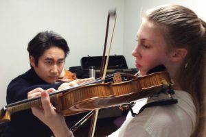 Sanne Zwikker vertelt over de indeling van haar strijkstok - Luister magazine over klassieke muziek