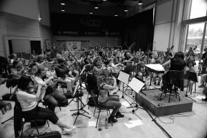 Het Antwerp Philharmonic Orchestra tijdens de studio-opnames van The Seven Symphonies – A Classical tribute to Beach Boys music