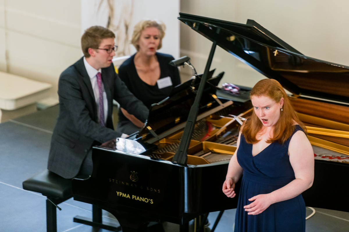 Sopraan Harriet Burns en pianist Ian Tindale geven op Slot Zeist een najaarsrecital om de zomer van het Internationaal Lied Festival Zeist af te sluiten.