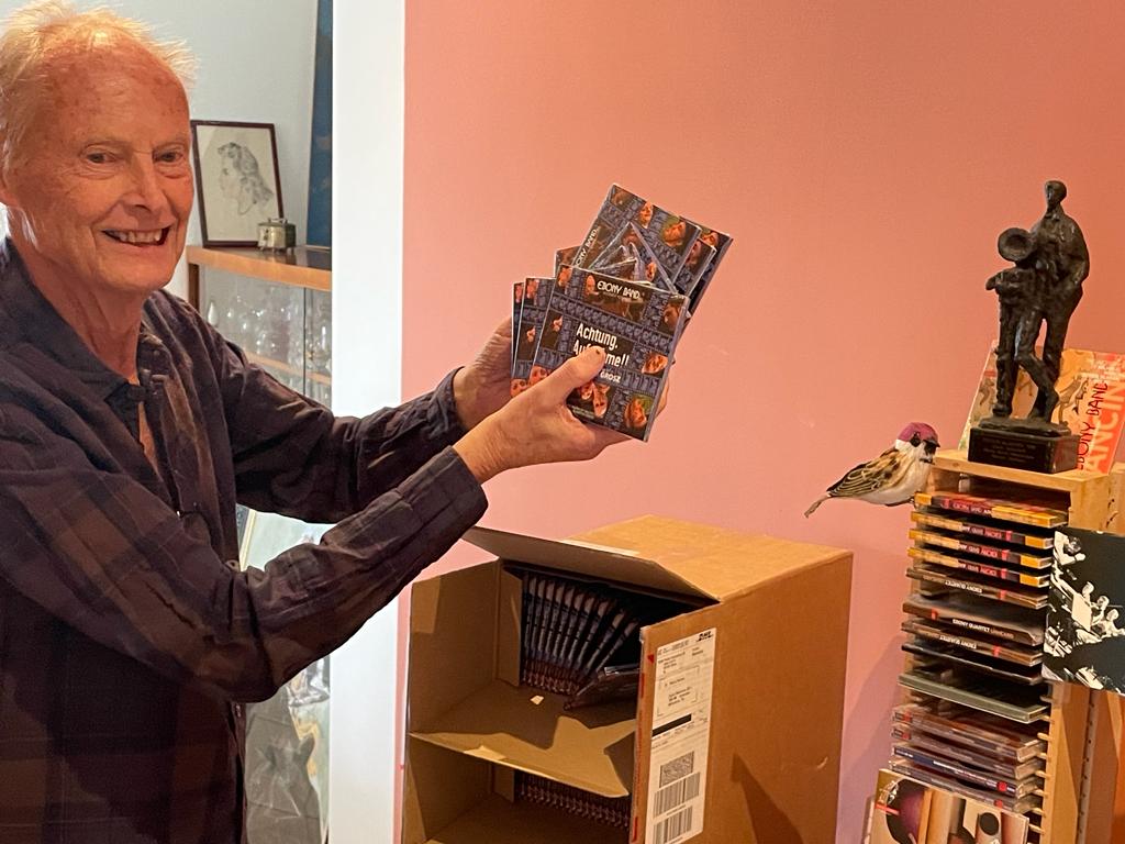 Werner Herbers met zijn laatste cd: Achtung, Aufnahme!!