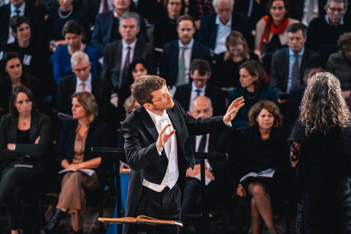 Bachkoor Holland voert de Matthäus-Passion uit.