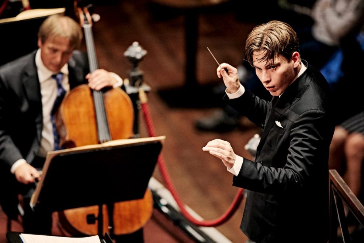 Klaus Mäkelä wordt de nieuwe chef-dirigent van het Koninklijk Concertgebouworkest