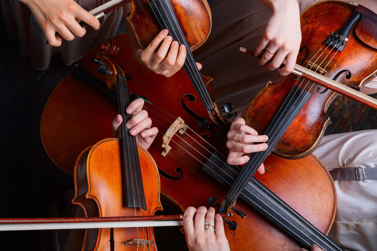 String,Quartet,(violins,,Cello,,Alt,(viola)),,View,From,Above